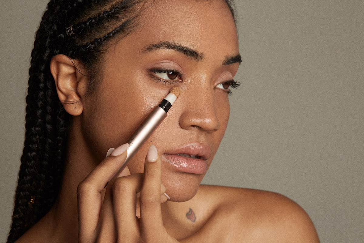 The Essentialist - Concealer Clickstick